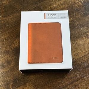 Ridge Brown Leather Card Holder